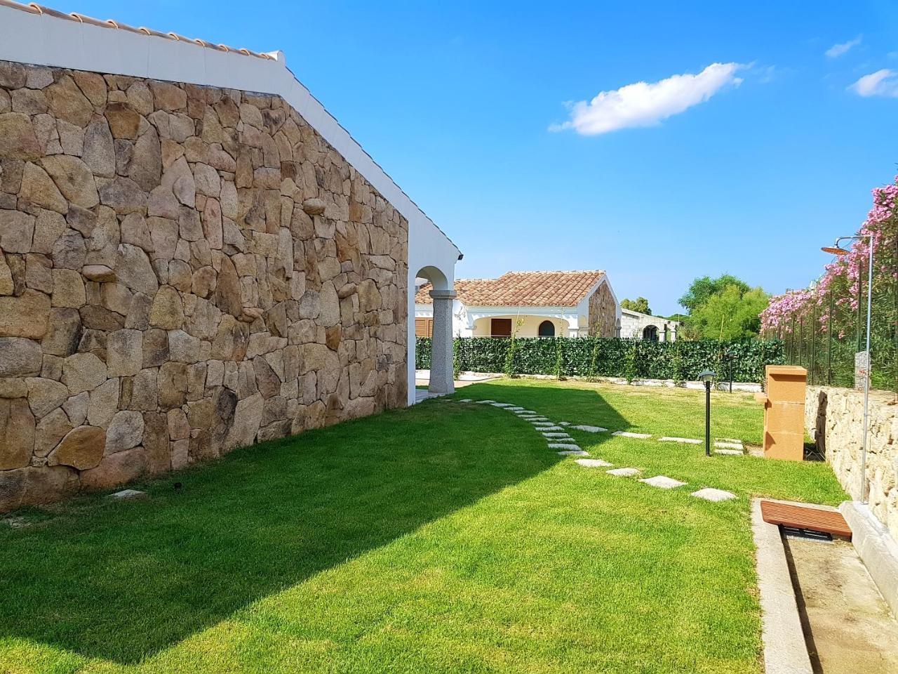 Villette Acquamarina Budoni Exterior photo