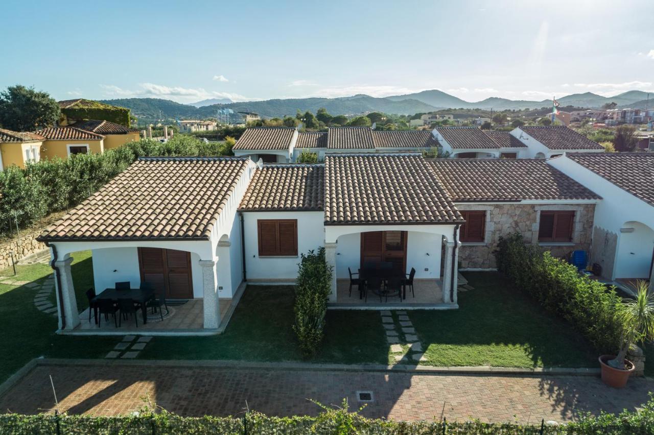Villette Acquamarina Budoni Exterior photo